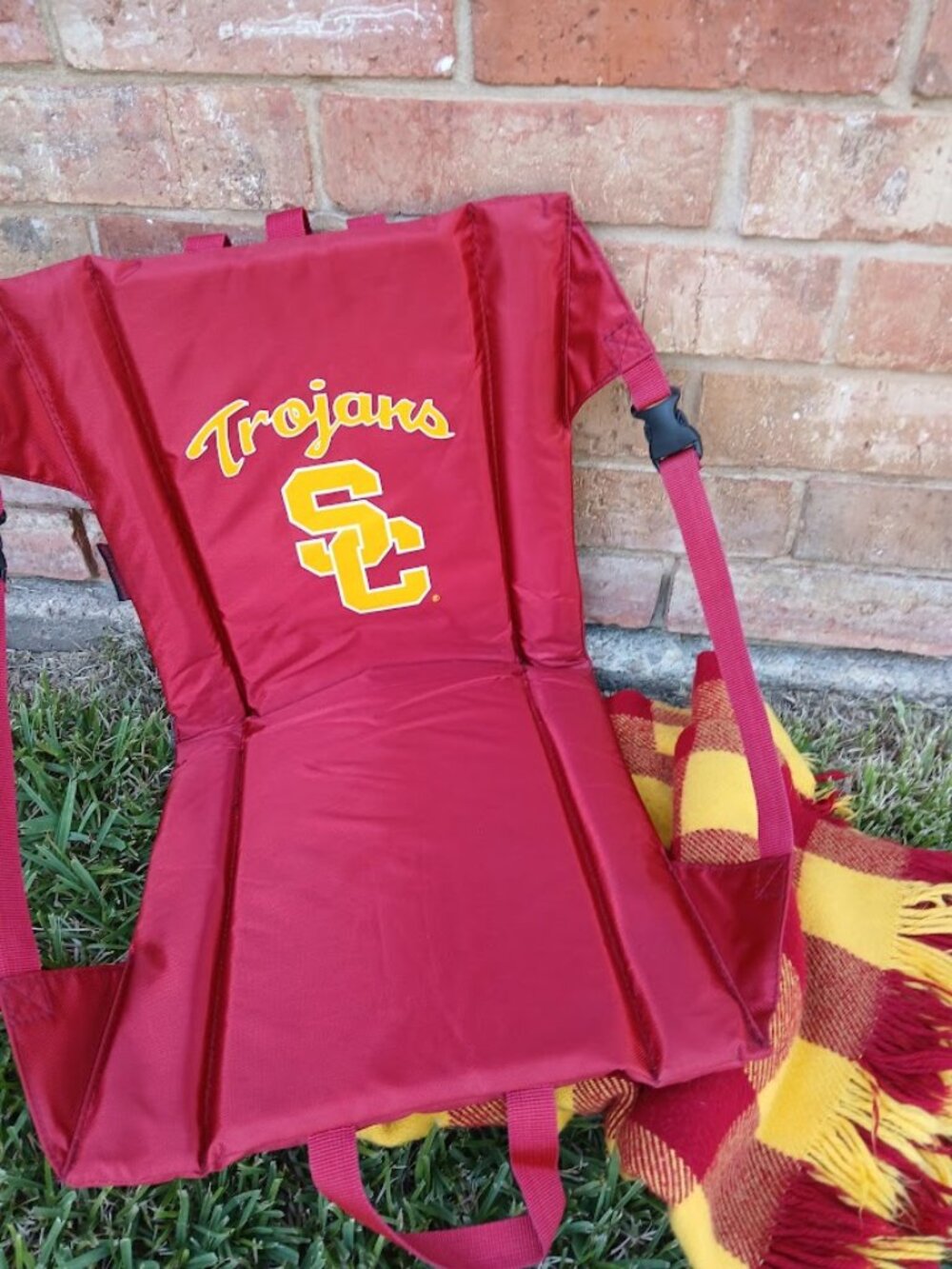 USC Back to School Bundle Stadium Seat & Throw